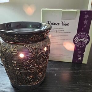 Retired Scentsy Warmer Bronze Vine Traditional Metallic 26971 Includes Bulb